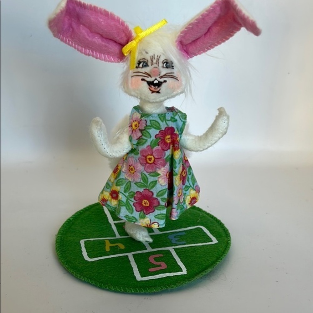 Annalee Floral Dress Bunny Figurine